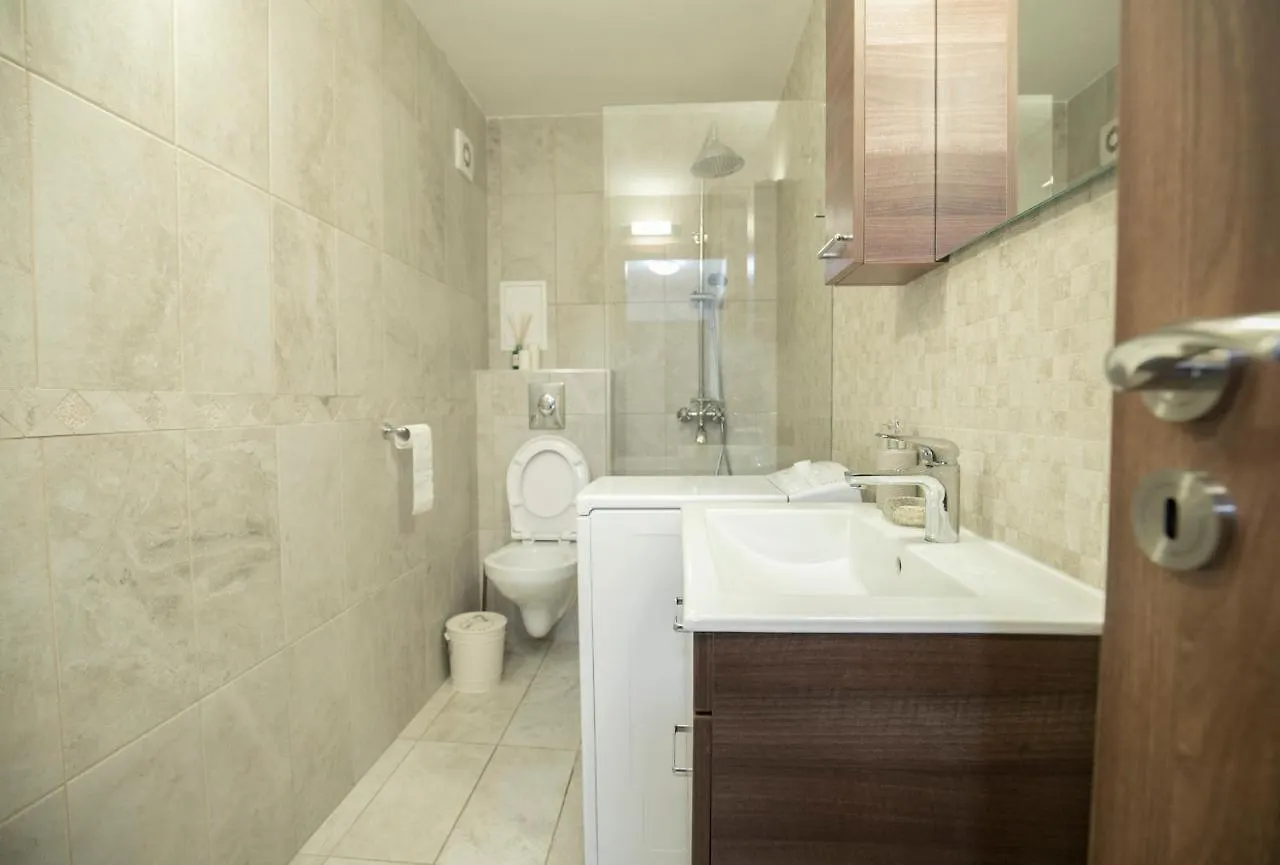 Cozy Apartment With Mountain View & Parking Sofia