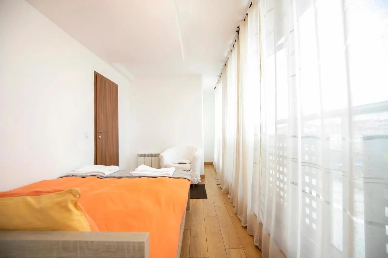 Cozy Apartment With Mountain View & Parking Sofia