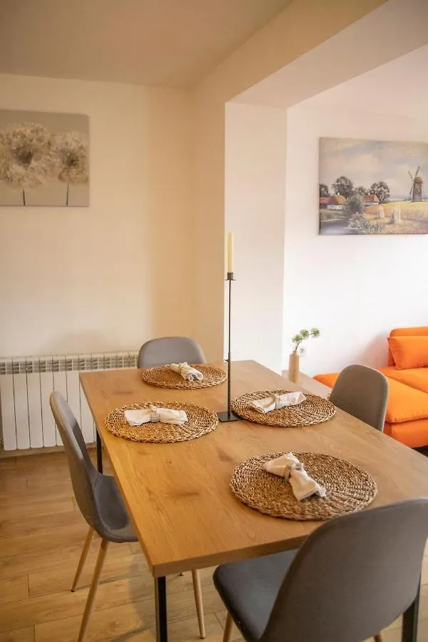 Cozy Apartment With Mountain View & Parking Sofia